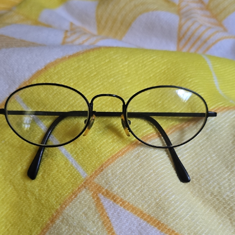 Vintage Oval Wire Rim Glasses -GUC